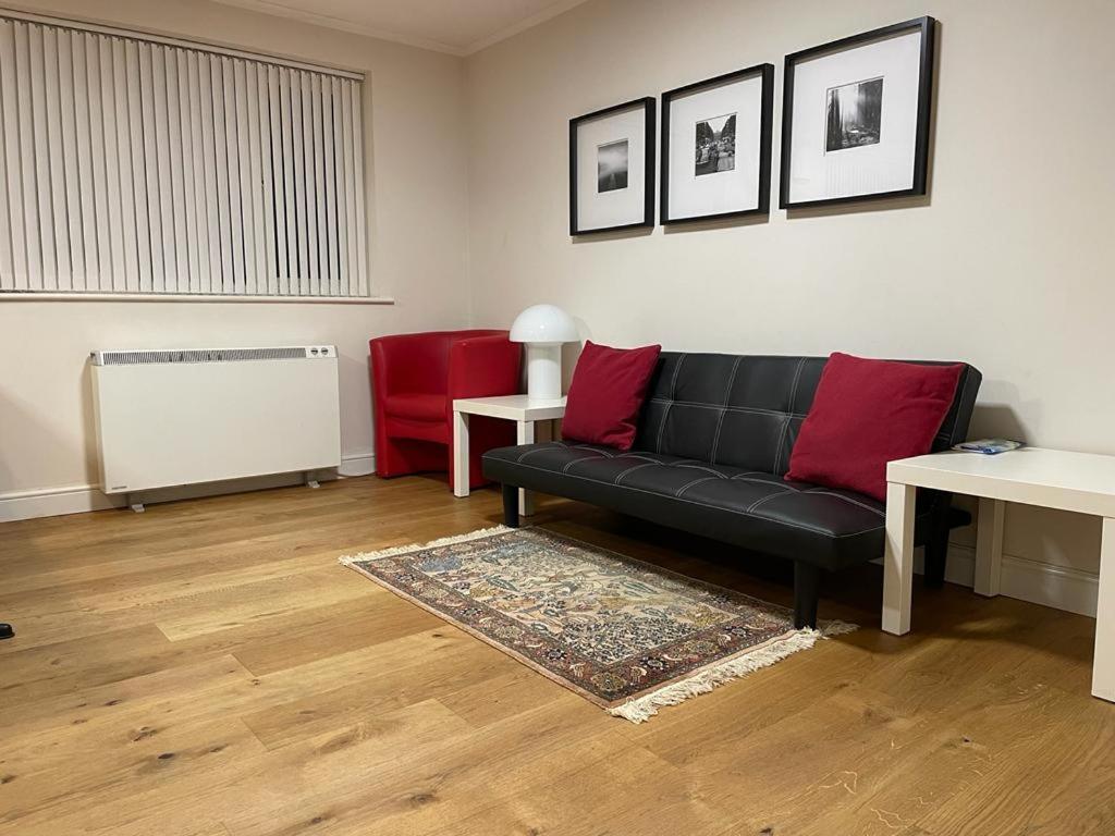 Morden Flat Close To Dlr Station With Free Parking Londyn Zewnętrze zdjęcie